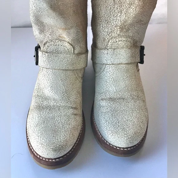 Size 7 / FRYE Leather Moto Boots / Cream Crackled-Distressed Look - Picture 13 of 15